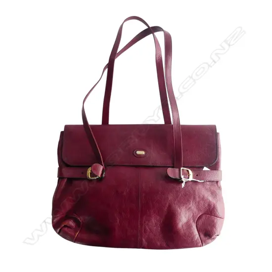OROTON GARNET PEBBLED LEATHER BAG W.440mm H.310mm