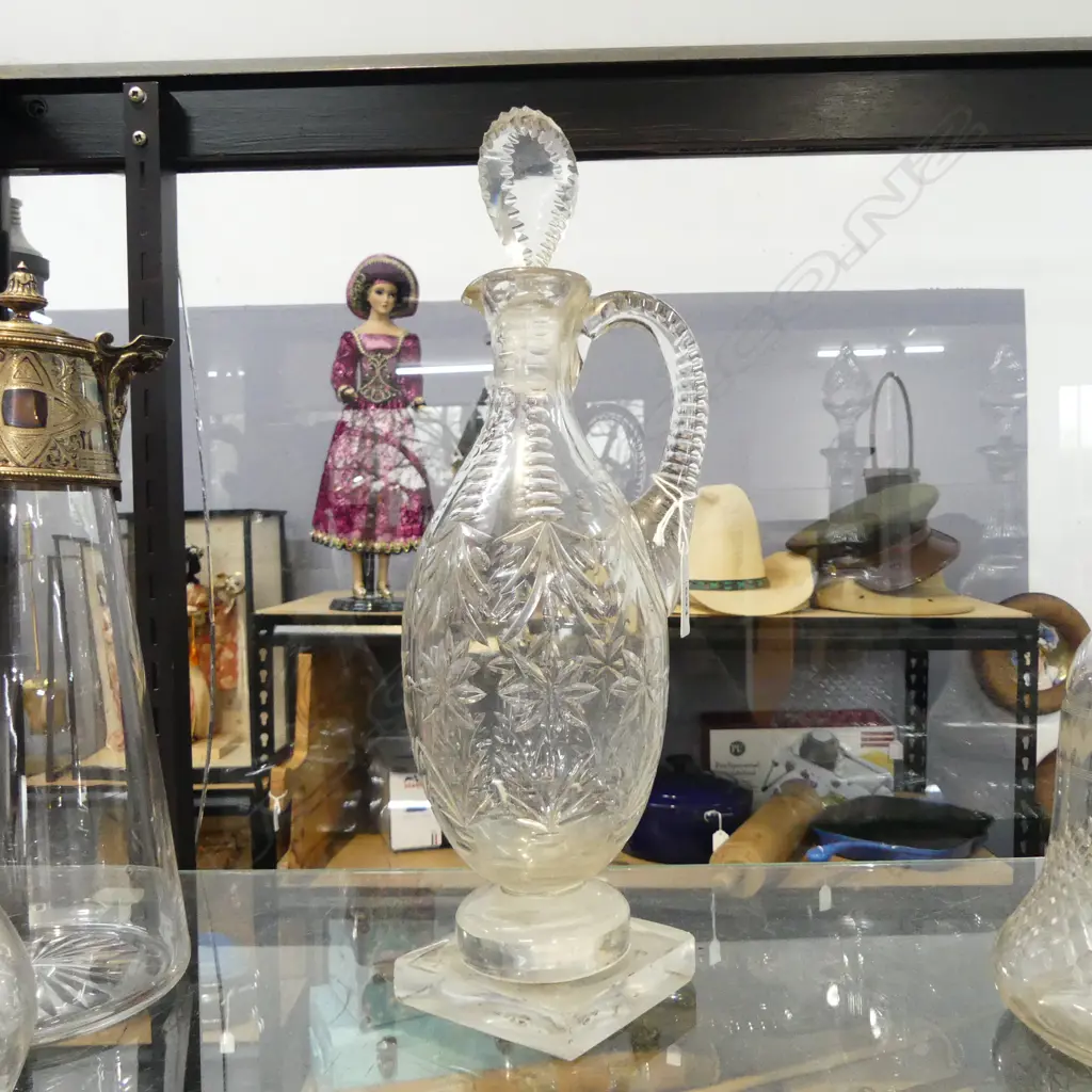 HEAVY CRYSTAL EWER H.360mm (SMALL CHIPS) Image 1++