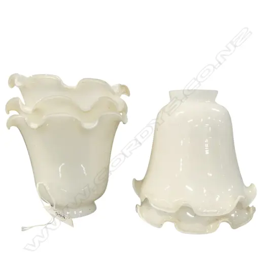 SET 5 WHITE GLASS FRILLED LIGHT or LAMP SHADES. H.120mm.