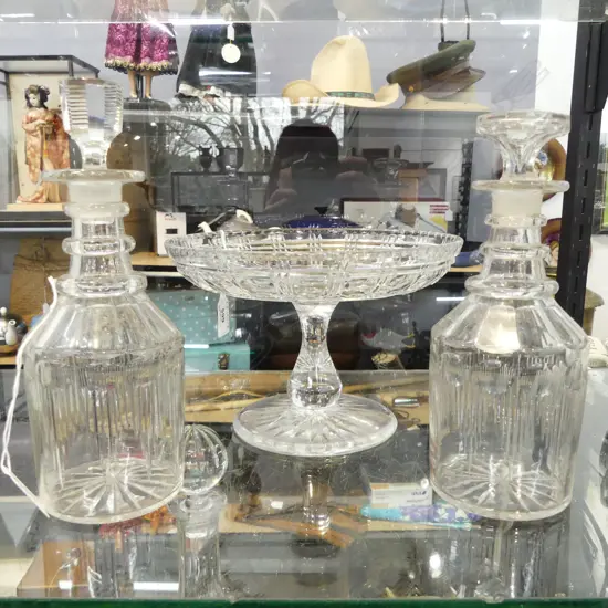 2 GLASS DECANTERS + EDINBOROUGH CUT CRYSTAL COMPORT H.145mm