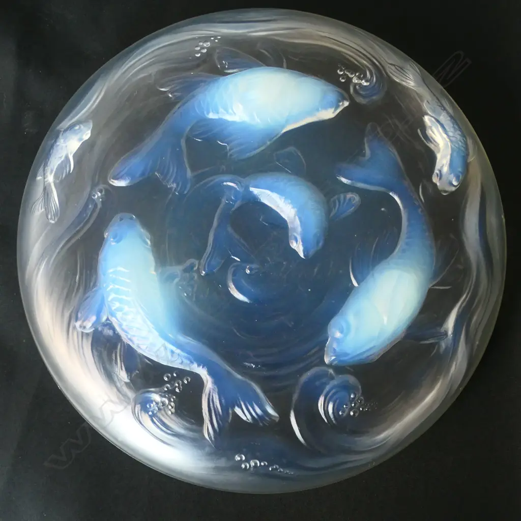 VERLYS FRANCE ART DECO FROSTED GLASS SHALLOW BOWL/PLATE, Dia.315mm, minor scratching to base Image 1++