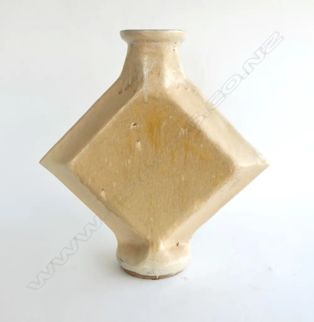STUDIO POTTERY VASE, FLAT DIAMOND FORM H.430mm Image 1++