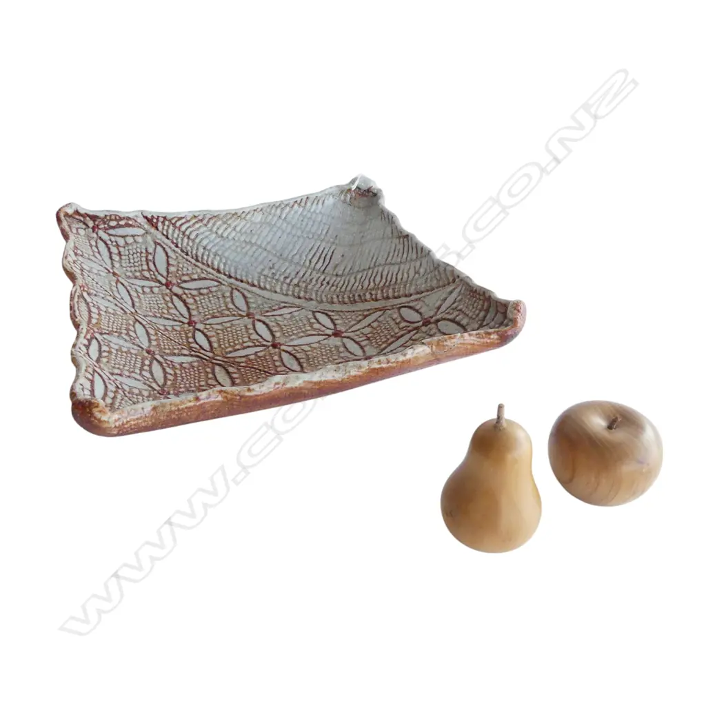 STUDIO POTTERY SQUARE BOWL 320x320mm RIM AF + 2 WOODEN FRUIT Image 1++