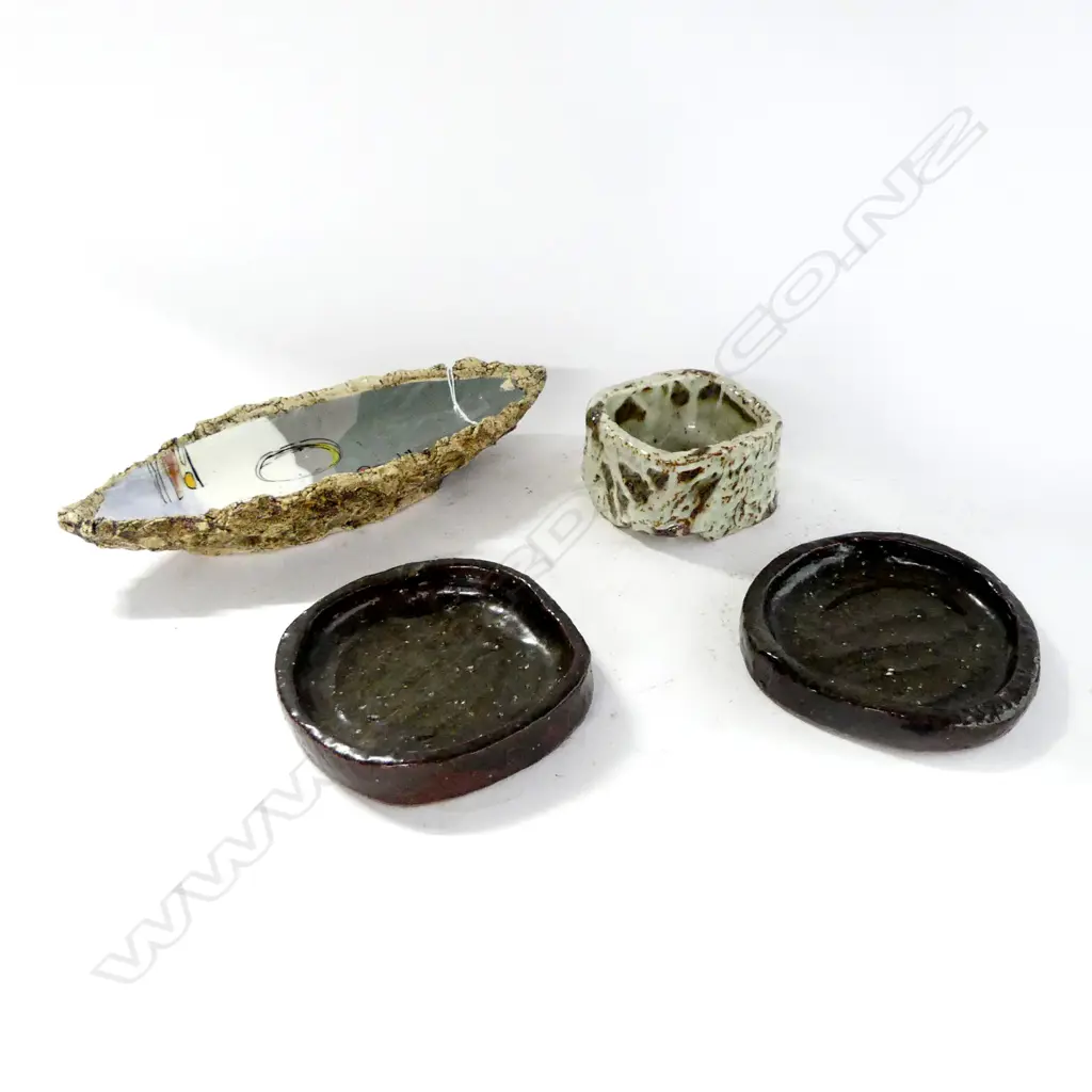 4 PCES ASIAN STUDIO POTTERY W.330mm Image 1++