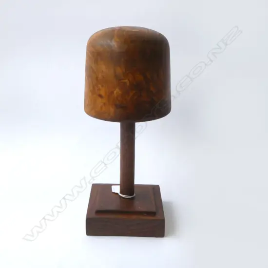 WOODEN HAT BLOCK H.350mm
