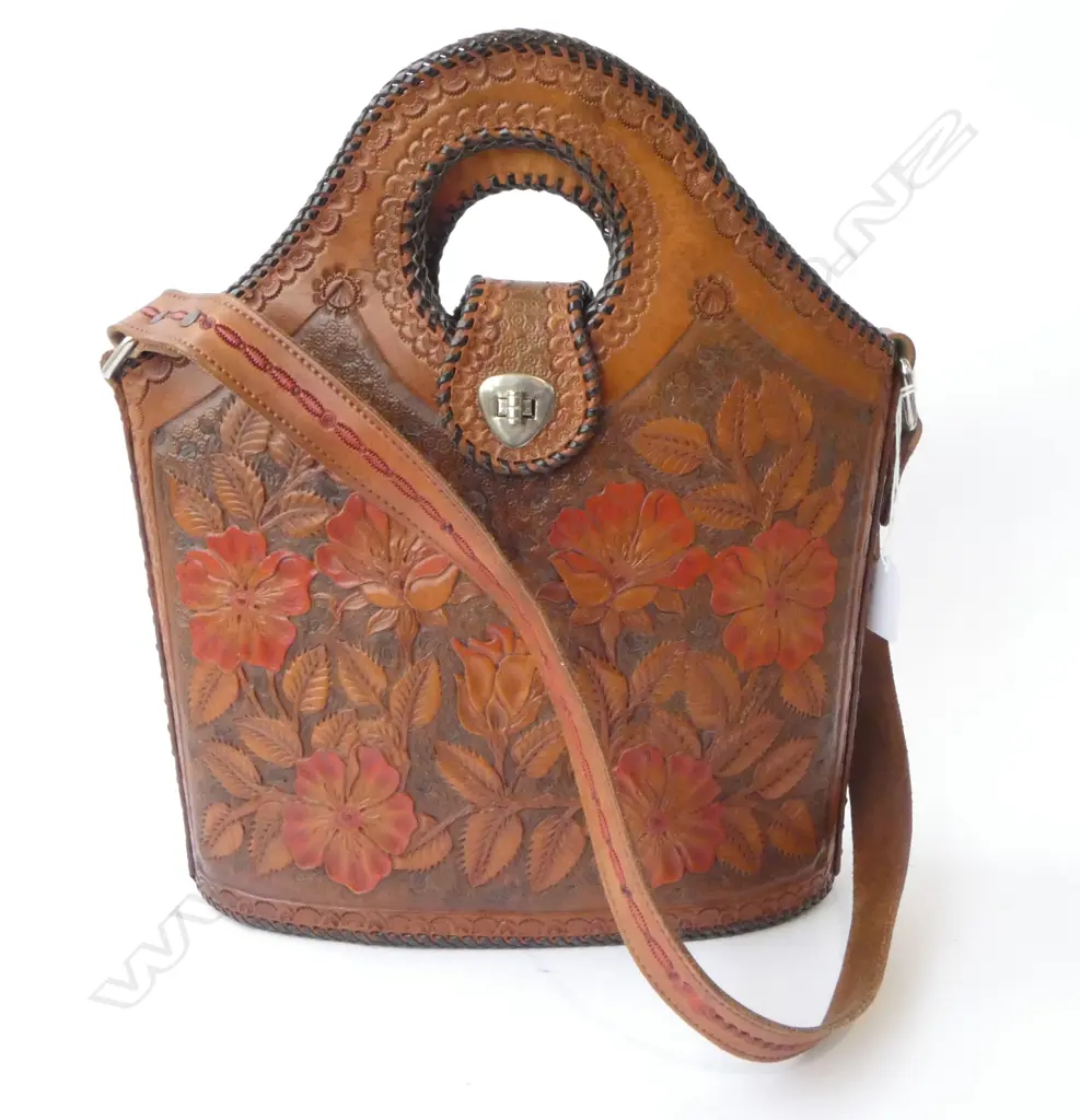 VINTAGE TOOLED LEATHER BAG H.380mm Image 1++