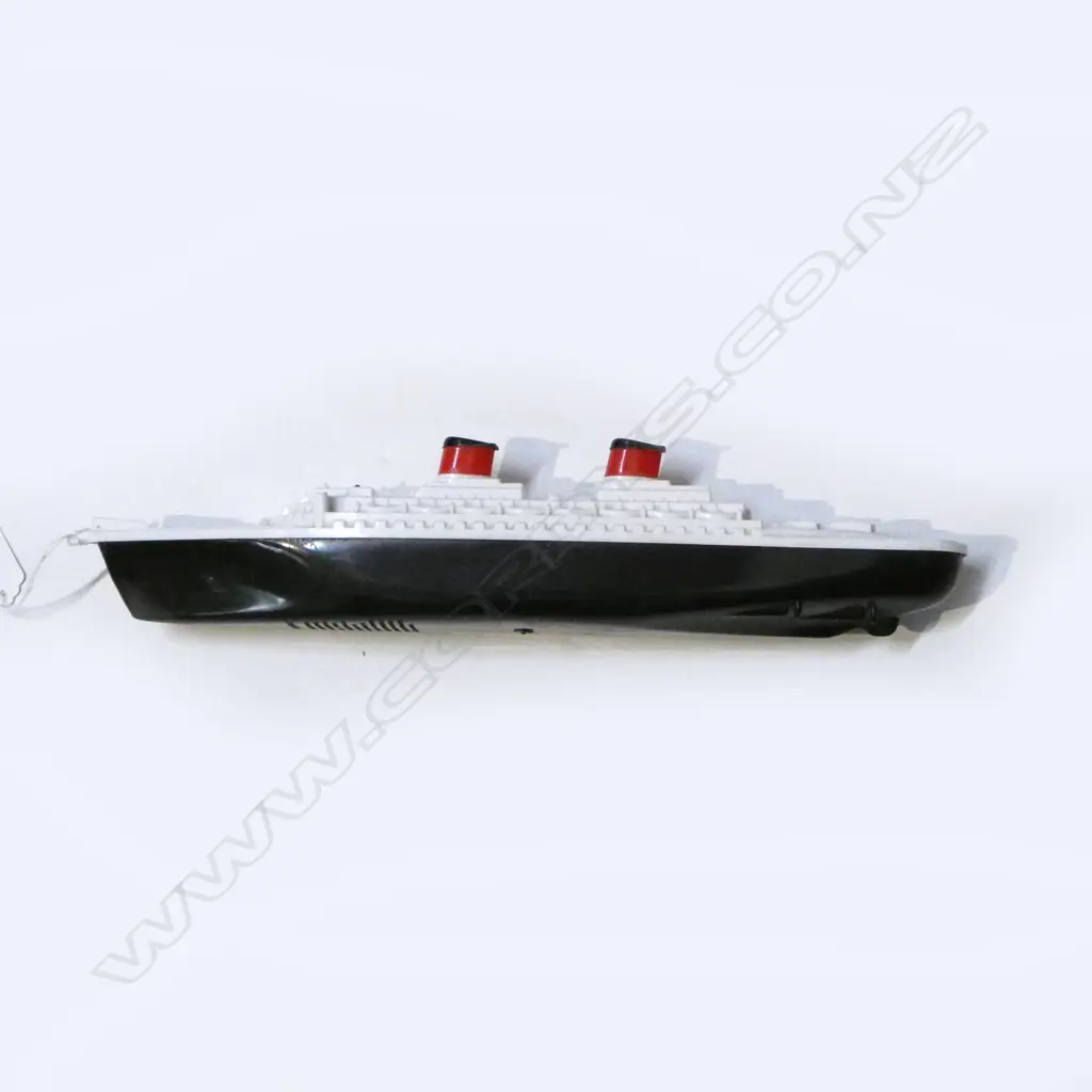 ACETATE HARD PLASTIC TOY SHIP 'S.S. UNITED STATES' L.380mm Image 1++