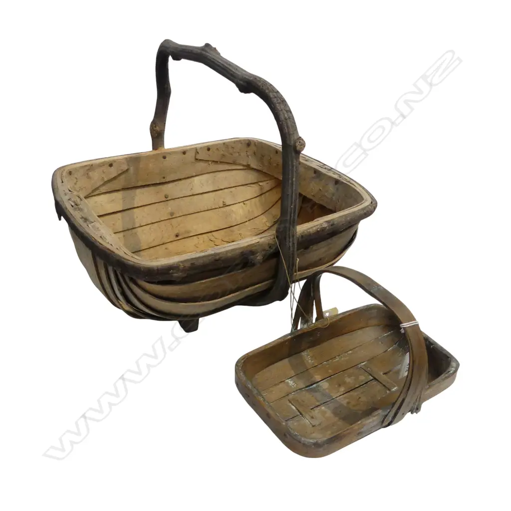 2 ENGLISH TRUG BASKETS  Image 1++