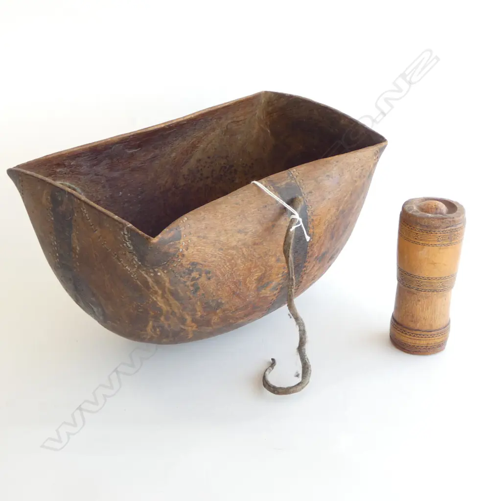 Northern Kenyan Pokot/Turkana tribal old wooden bowl + 2 pce bamboo container Image 1++