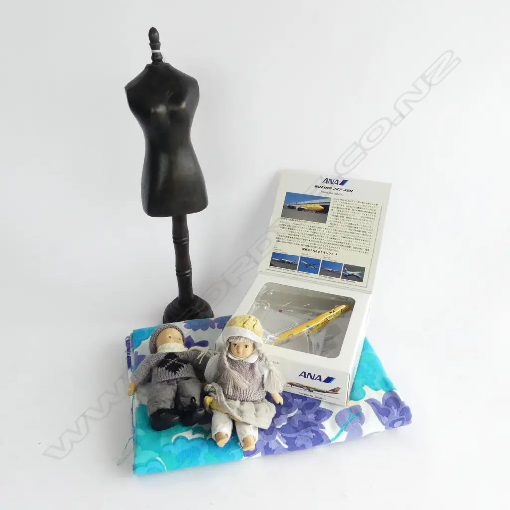 FABRIC, ANA BOEING 747 PIKACHU JUMBO JET, JEWELLERY BUST H.490mm, 2 DOLLS Image 1++