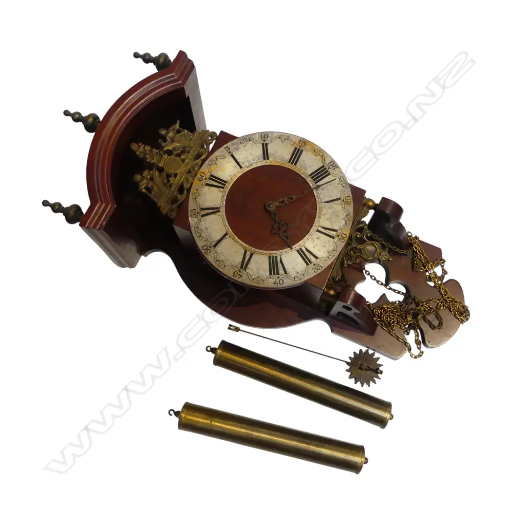 ANTIQUE STYLE WALL CLOCK Image 1++
