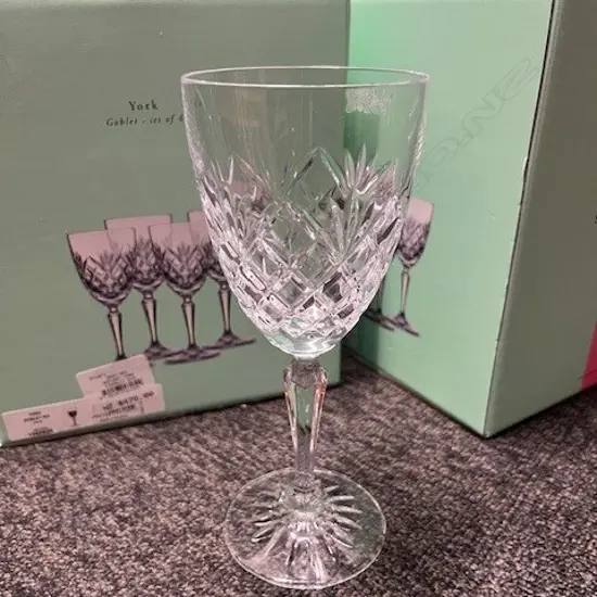 SET 8 STUART CRYSTAL 'YORK' WINE GLASSES as new in 2 boxes (new $958)