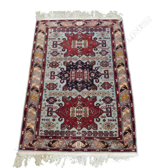 HAND KNOTTED WOOL PILE RUG 1830x1300mm
