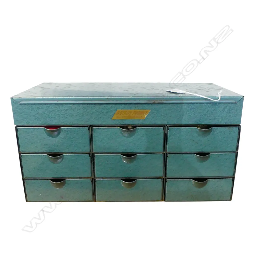 INDUSTRIAL DRAWERS W. SOME SEWING CONTENTS 360X185mm Image 1++