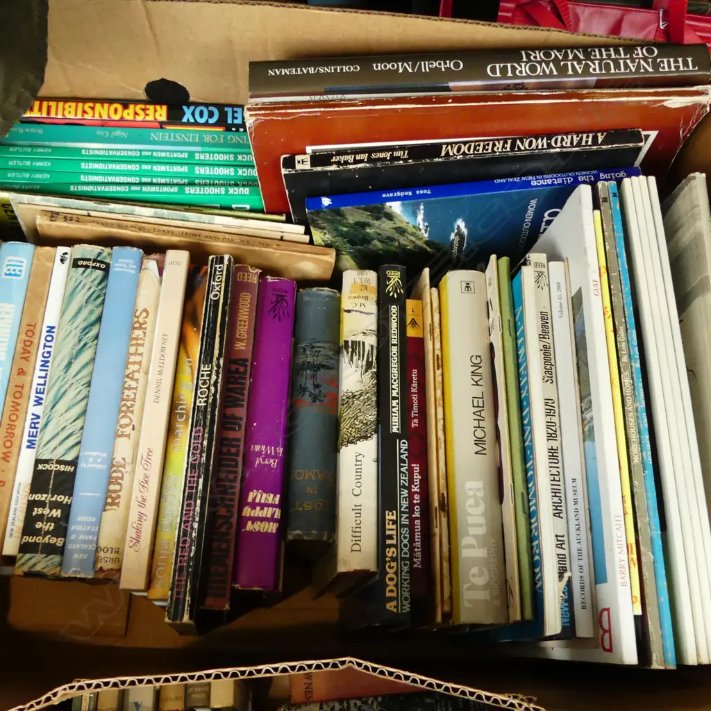 BOOKS; NZ MAORI + HISTORY Image 1++