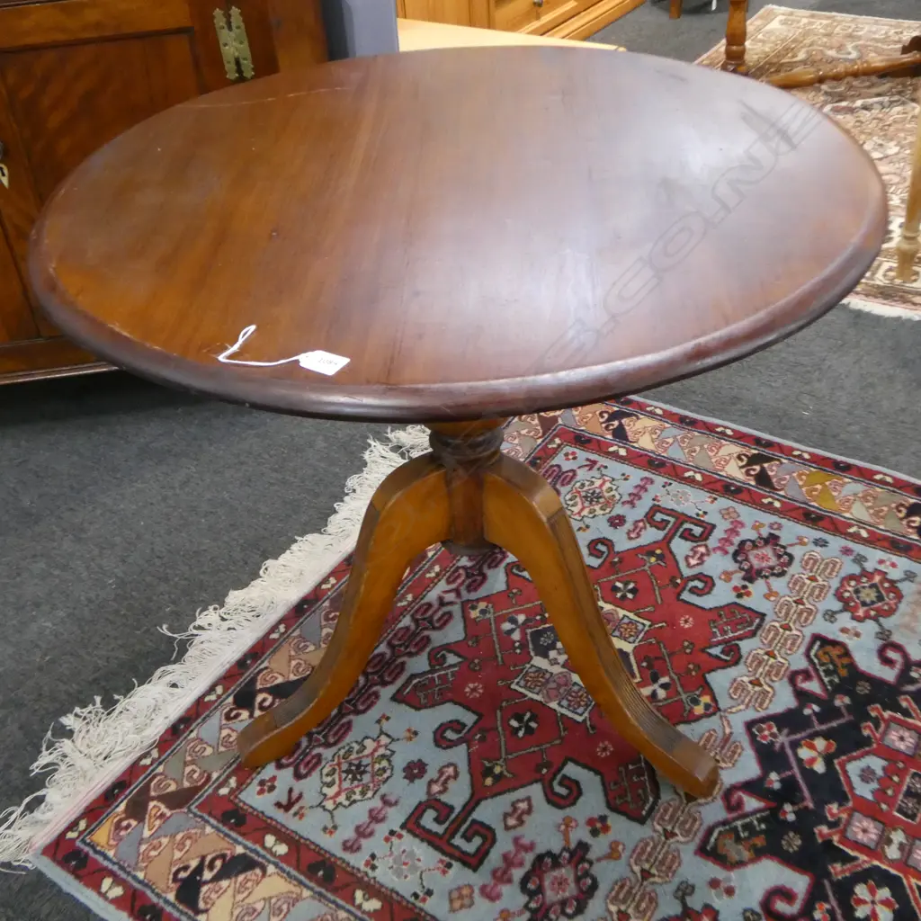 WINE TABLE H.770 Dia.870mm (TOP WITH LARGE SCRATCH) Image 1++