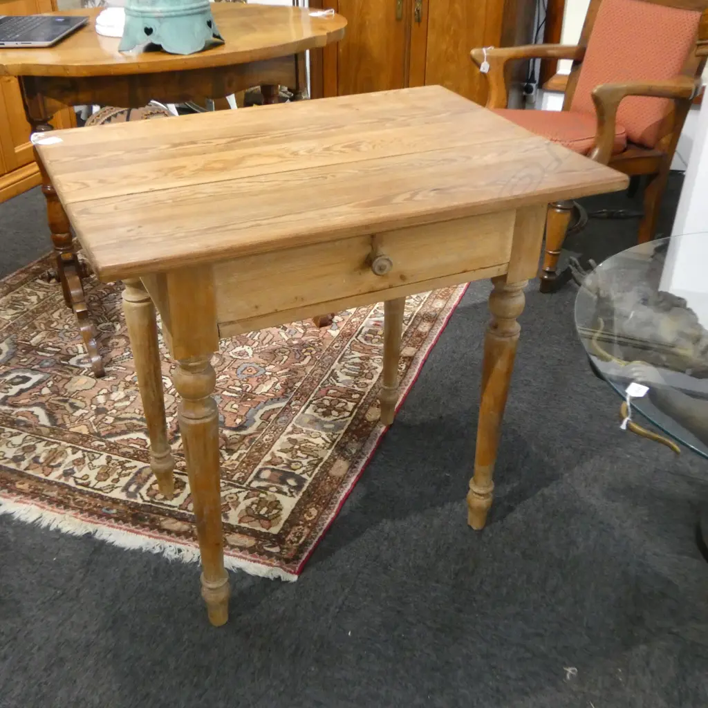 PINE SIDE TABLE 800x575x760mm Image 1++