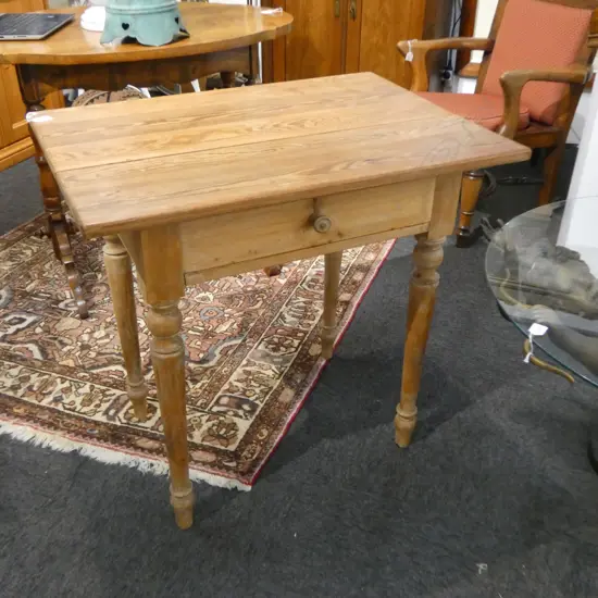 PINE SIDE TABLE 800x575x760mm