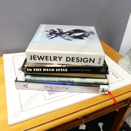 ASST BOOKS INCL; ART,BOTTLE COLLECTING,WHITES AVIATION,DECO