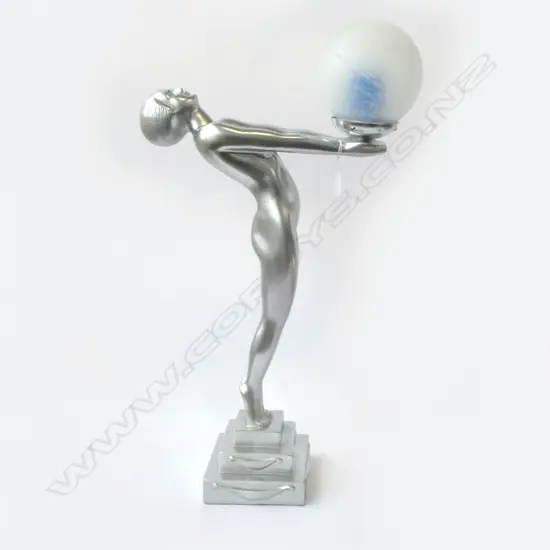 DECO STYLE SILVER RESIN FEMALE FIGURE H.650mm