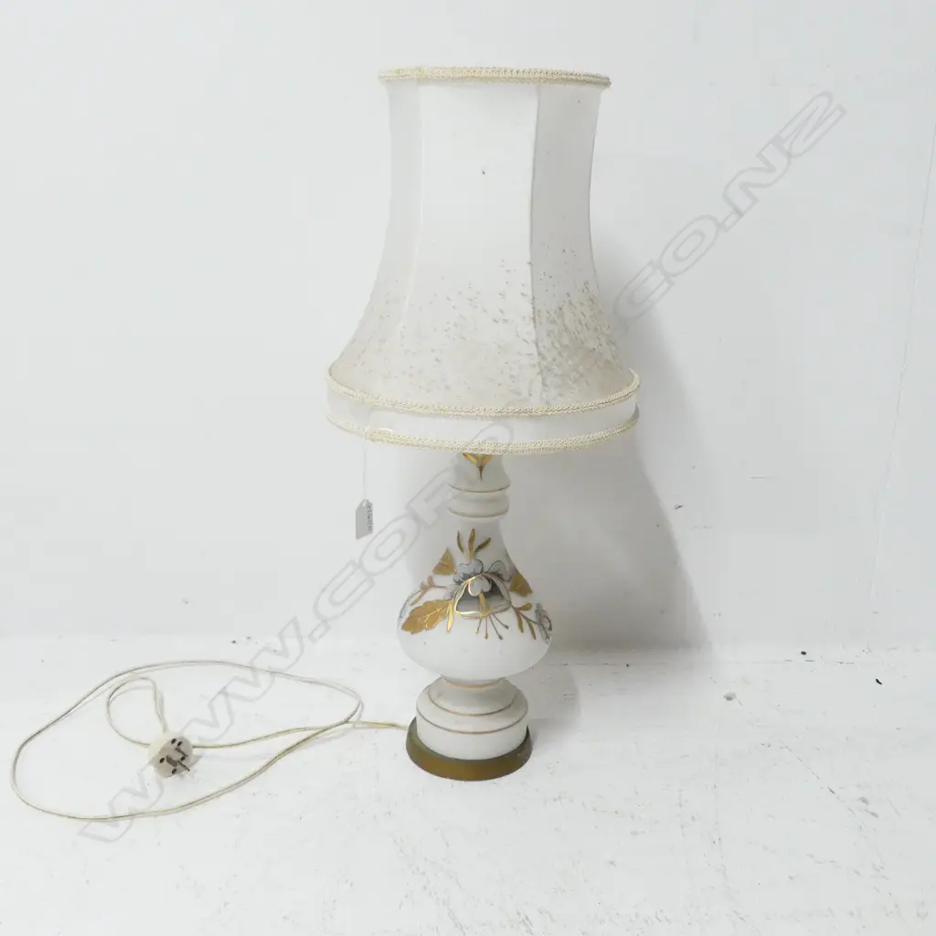 RETRO WHITE TABLE LAMP H.695mm Image 1++