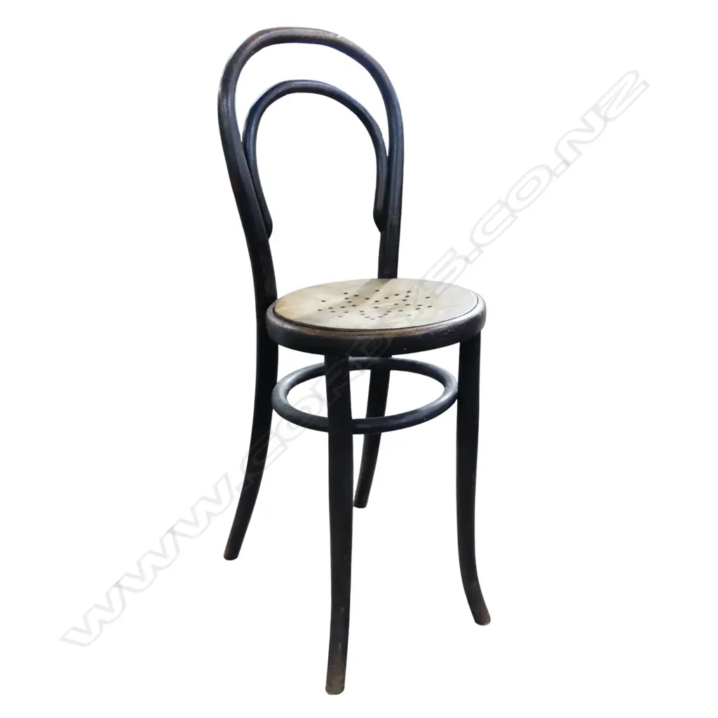 AUSTRIAN BENTWOOD SHOP CHILDS CHAIR H930MM Image 1++