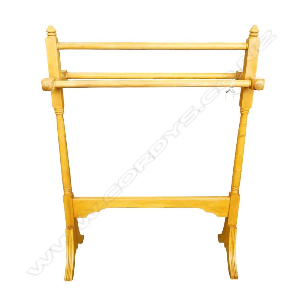 WOODEN TOWEL RACK W.710mm Image 1++