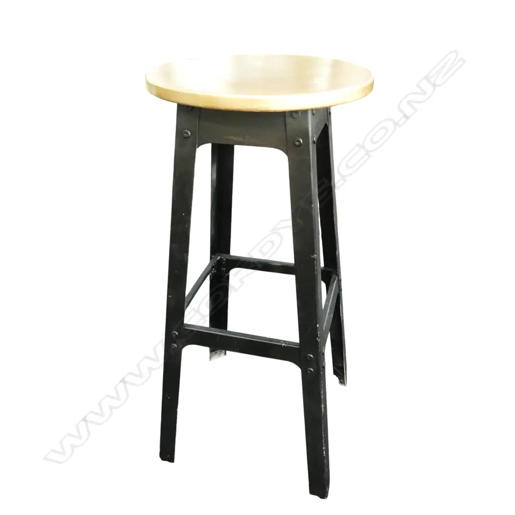 GILDED TOP MODERN STOOL H.760mm Image 1++