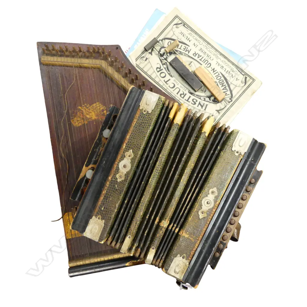 ZITHER H.525mm + 'INVICTA' ACCORDION AF Image 1++