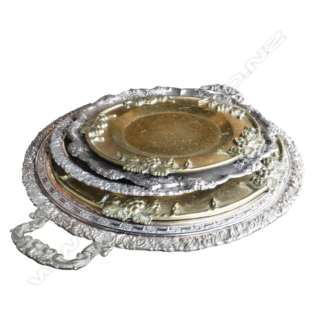 6 METAL TRAYS 415mm Image 1++