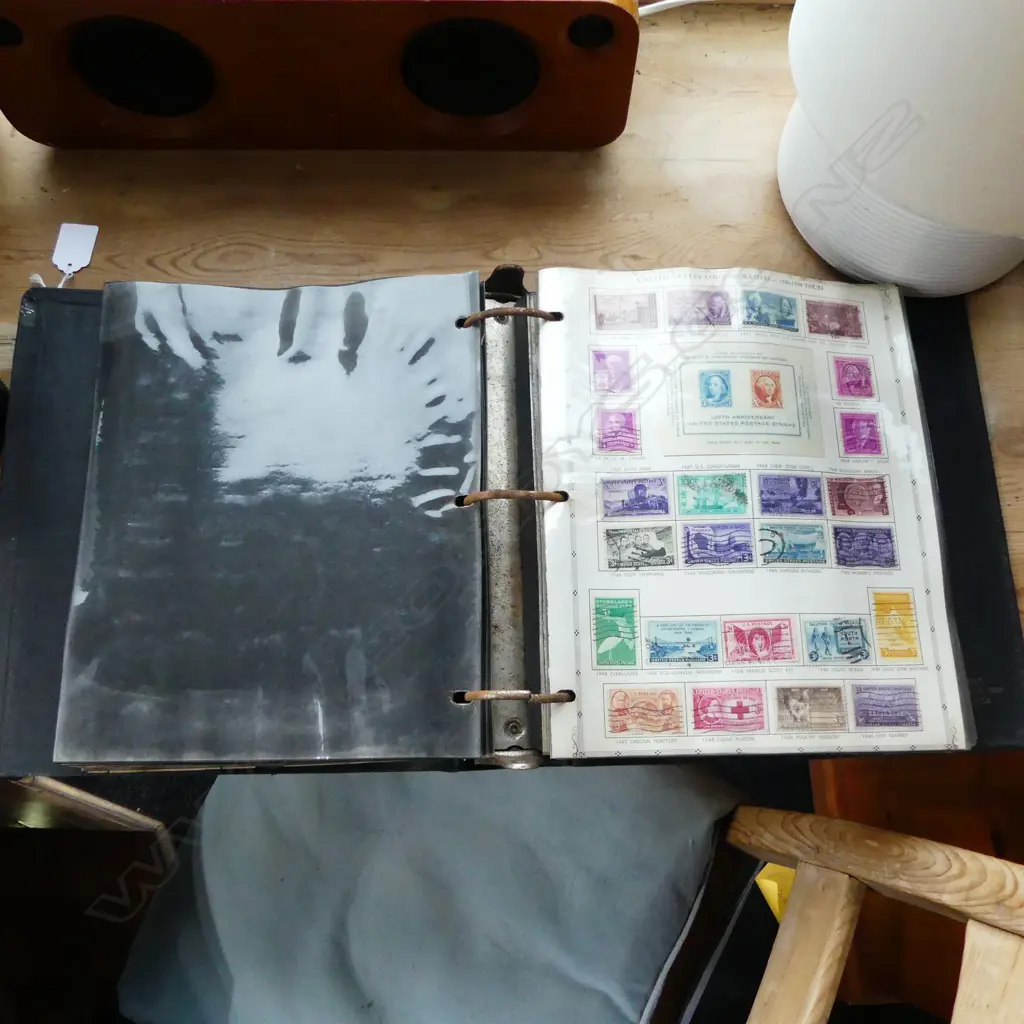 2 STAMP ALBUMS; UNITED STATES, NZ HERITAGE 150 YEARS Image 1++