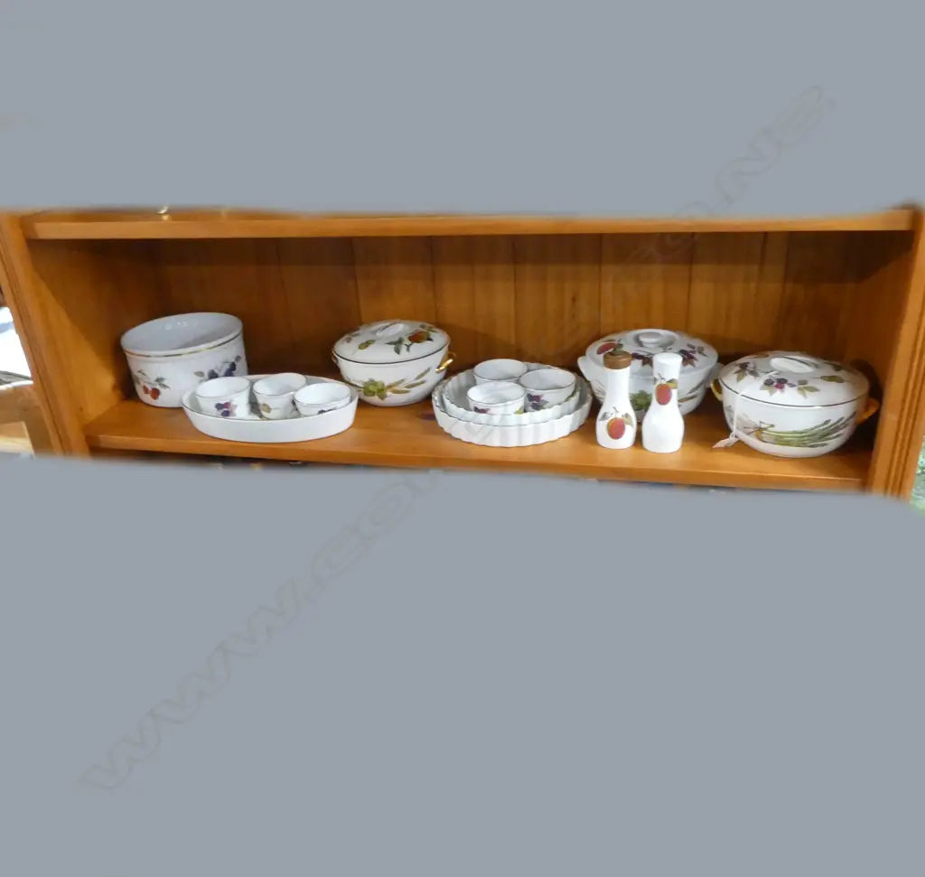  ROYAL WORCESTER EVESHAM DINNERWARE Image 1++