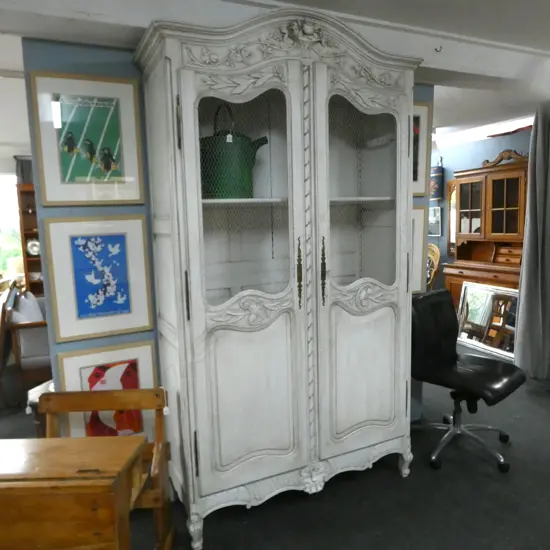 WHITE PAINTED ARMOIRE 1300x520x2440mm
