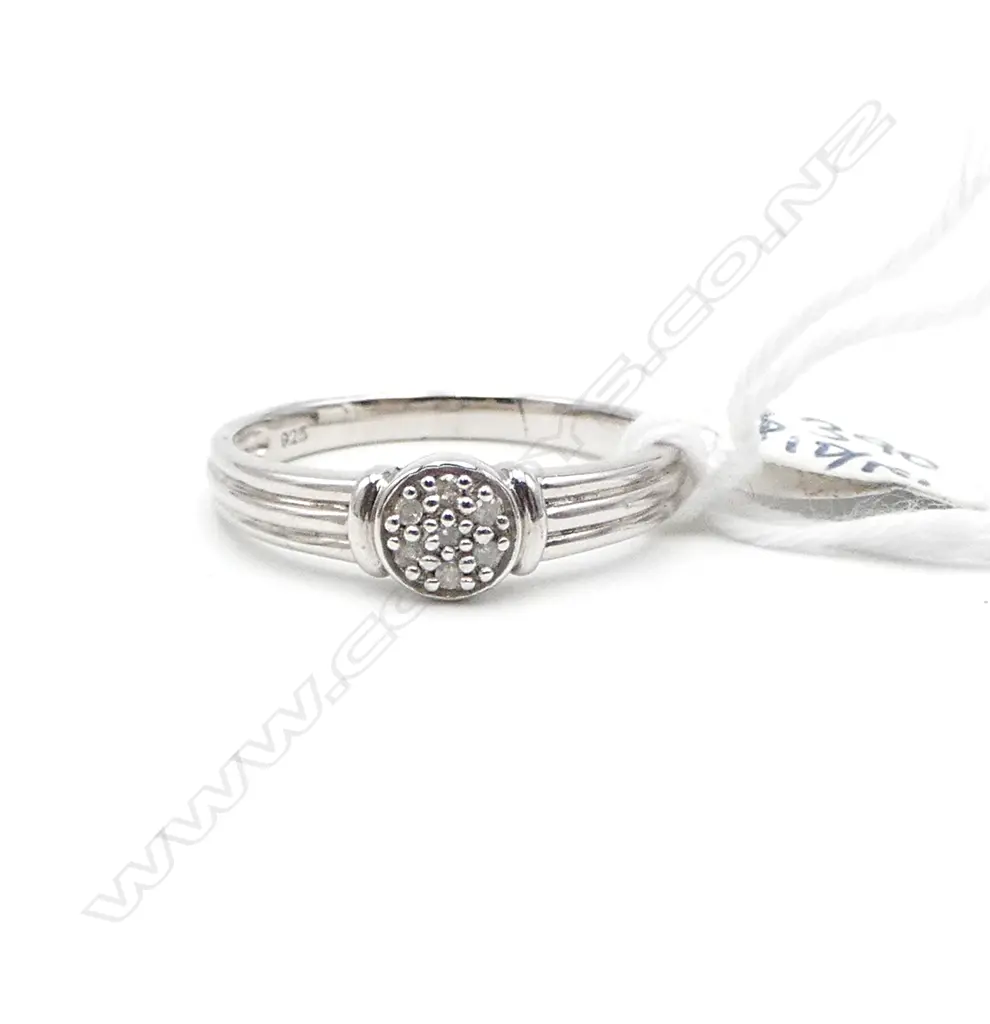 Rhodium plated SILVER & 7 small DIAMOND RING size P 1/2. As new old shop stock Image 1++