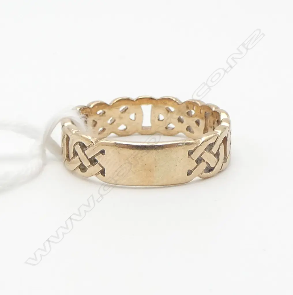 9ct GOLD CELTIC KNOT RING 3.08gms SIZE O Image 1++