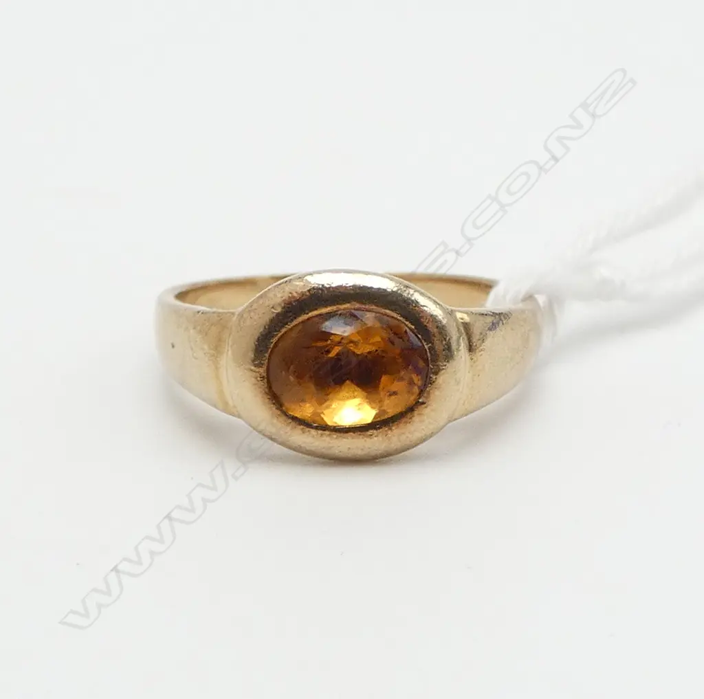 9CT CITRINE RING, 2.9gms SIZE J Image 1++