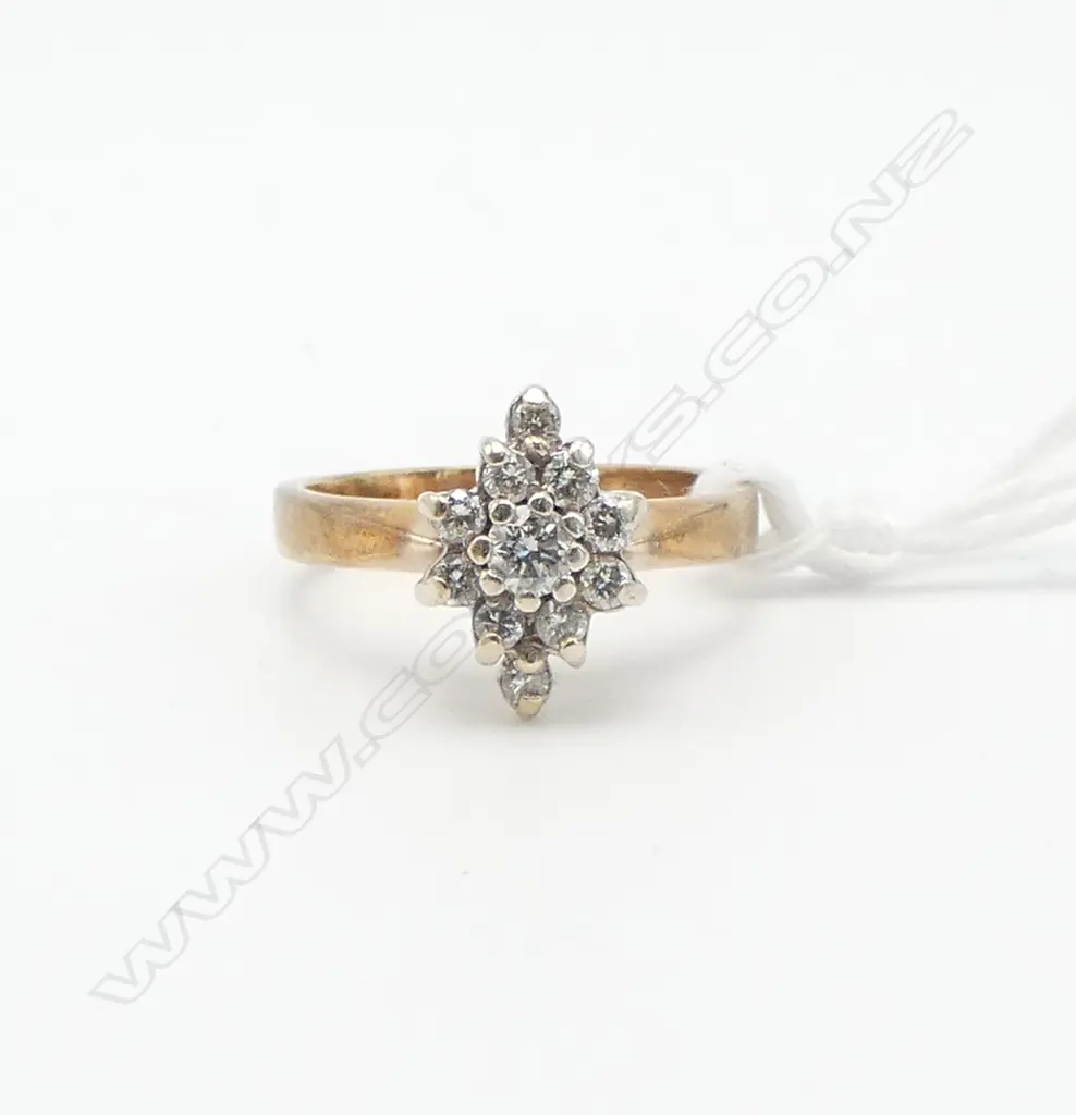 **RTV** 9CT GOLD AND DIAMOND CLUSTER RING 3gms SIZE H1/2 Plus copy of Valuation Image 1++
