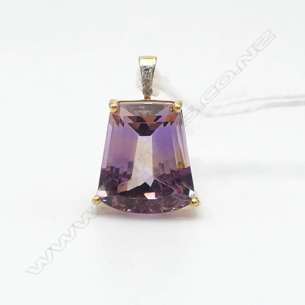 14ct AMETHYST PENDANT w DIAMOND BALE, 3.92gm * *RTV** Image 1++