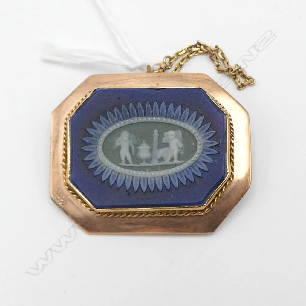 9ct ROSE GOLD FRAMED VICTORIAN WEDGWOOD FRAMED BROOCH 10.3ms Image 1++