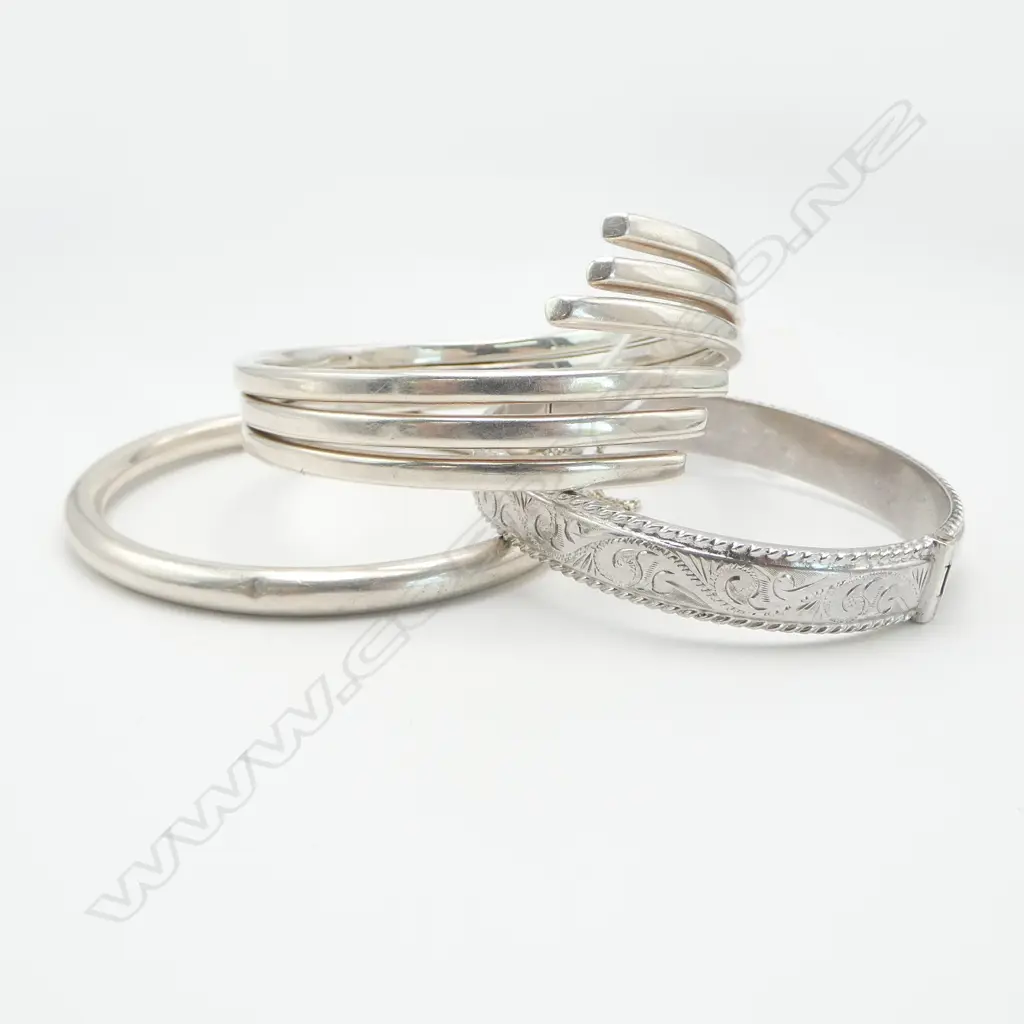 3 STG SILVER BANGLES 71gms Image 1++
