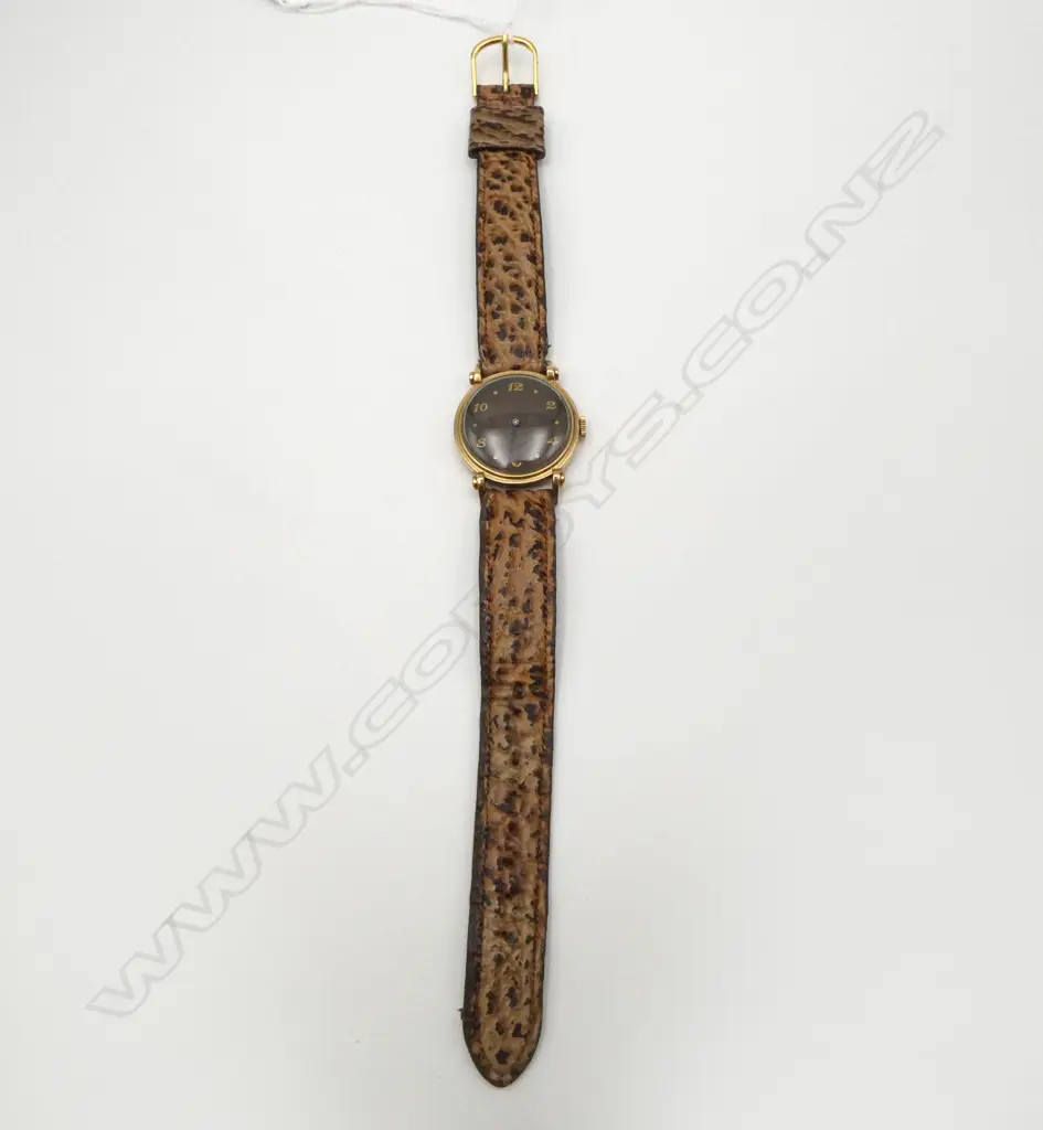 VINTAGE BULOVA AUTOMATIC GENT'S GOLD PLATE WRISTWATCH w leather strap. c.1960/1970. Working Image 1++