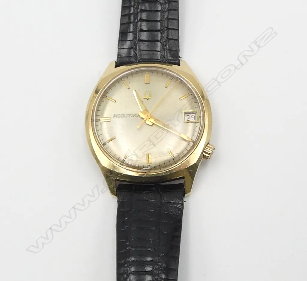VINTAGE BULOVA ACCUTRON GENT'S 14ct GOLD CASE WRISTWATCH w leather strap. c.1970. Working Image 1++