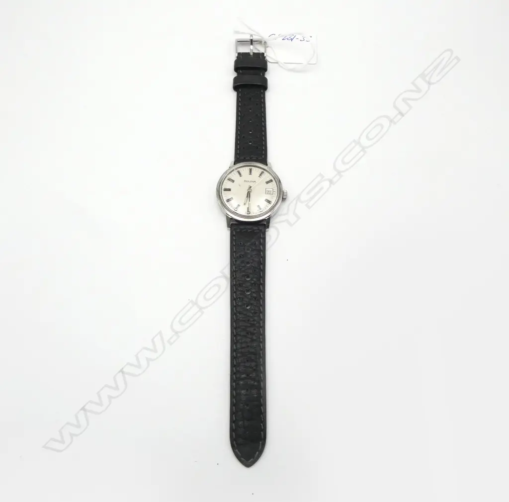 VINTAGE BULOVA AUTOMATIC GENT'S stainless WRISTWATCH w leather strap. c.1980. Working Image 1++
