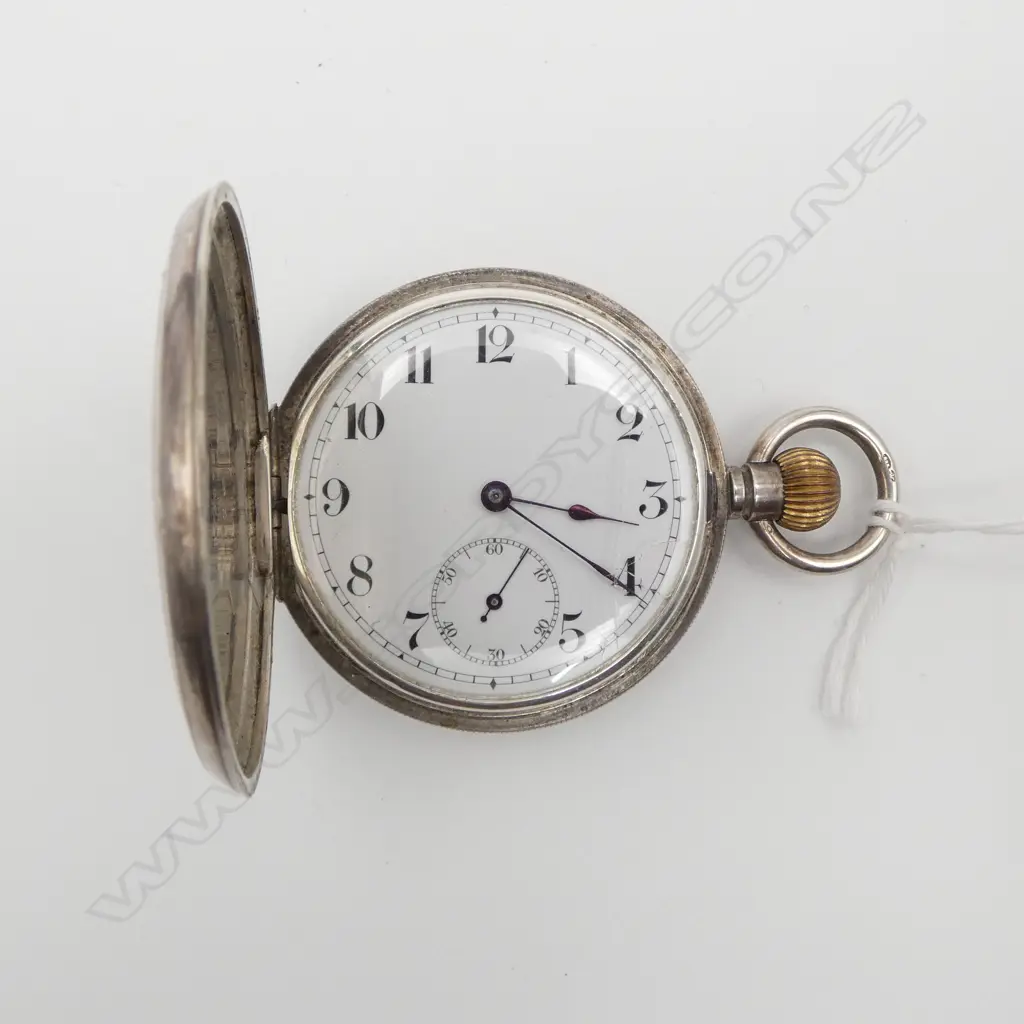 EARLY 20thC SILVER HUNTER POCKET WATCH London import mark for 1913 cracked glass Image 1++