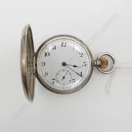 EARLY 20thC SILVER HUNTER POCKET WATCH London import mark for 1913 cracked glass