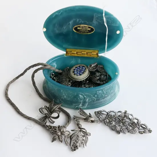 ASST. SILVER & METAL JEWELLERY IN MARLESTONE JEWELLERY BOX