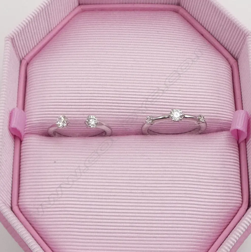 TWO SWAROVSKI CRYSTAL RINGS IN BOX Image 1++