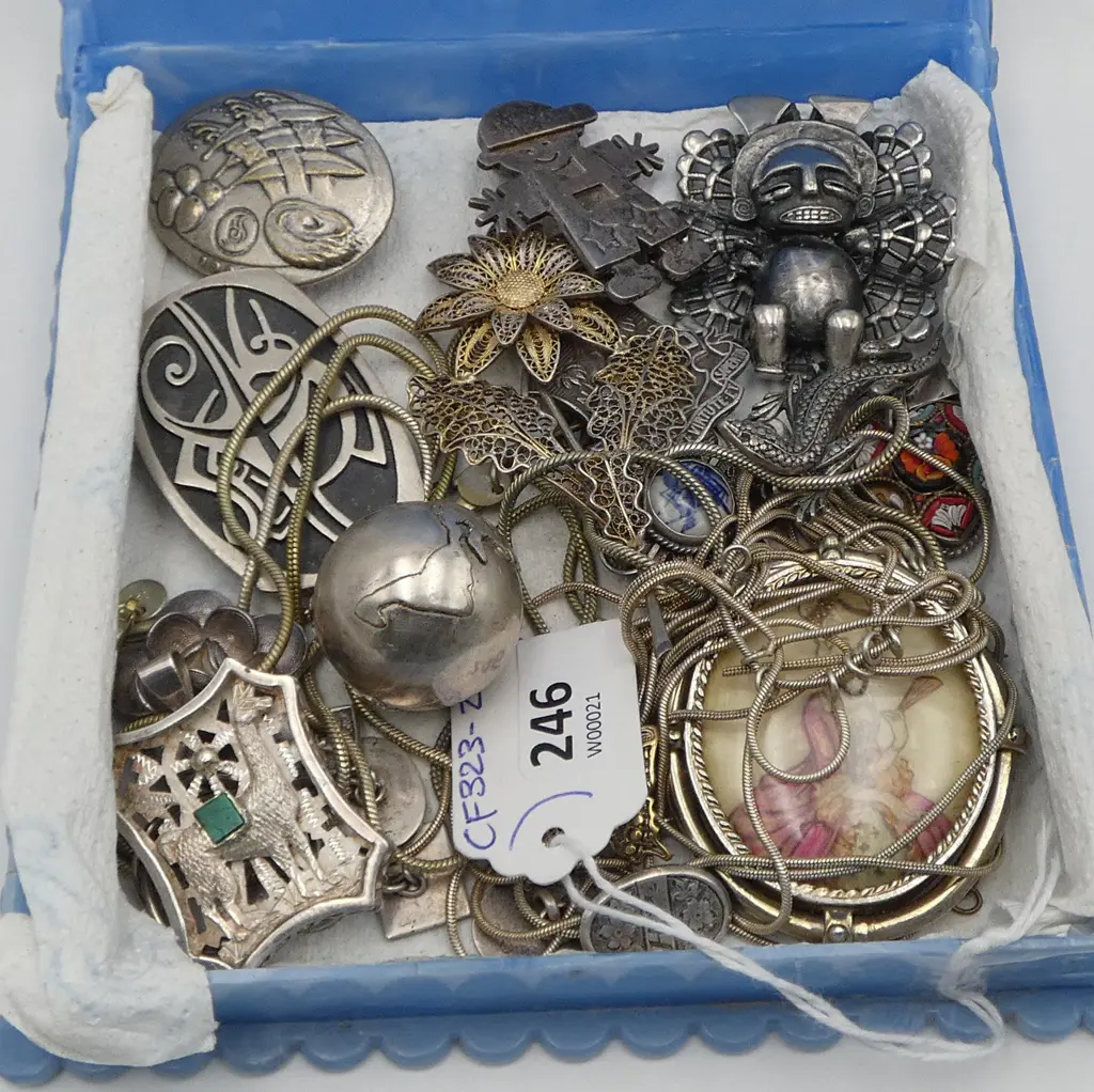 ASST. SILVER JEWELLERY etc Image 1++