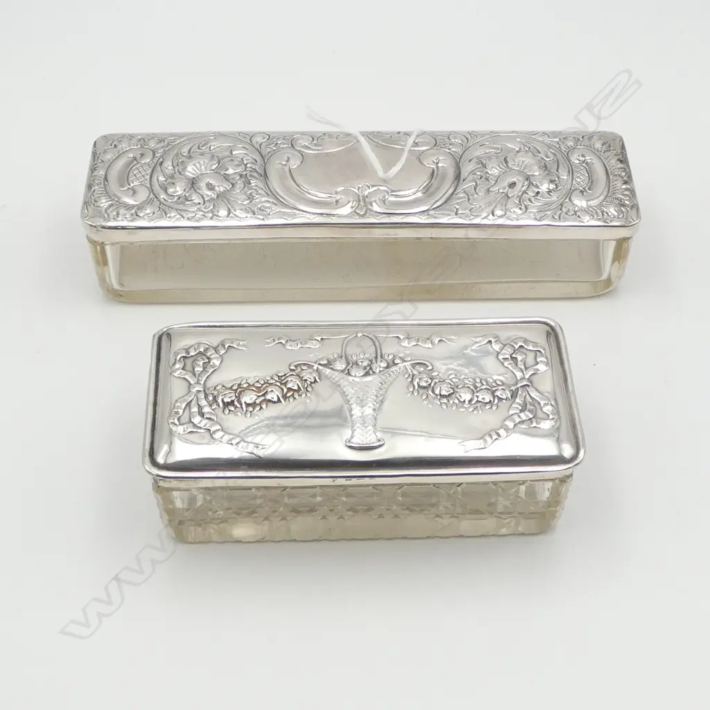 2 EDWARDIAN STG SILVER LIDDED VANITY BOXES; B'HAM 1901 & 1909 L.185mm Image 1++