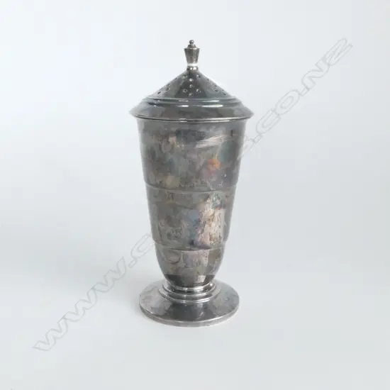 SILVER ART DECO SIFTER Birmingham 1937 plastic lined. 206gms